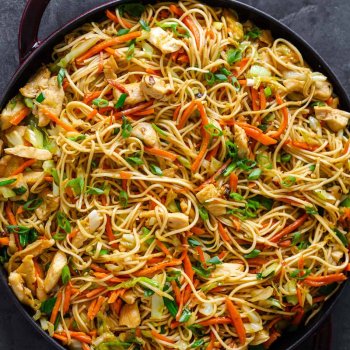 Chicken lo mein is so much better than takeout! It is filled with chicken, veggies, classic lo mein noodles and the best homemade lo mein sauce. You will love this one pan dinner!